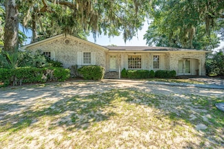 5302 Helene Dr, North Charleston, SC 29418