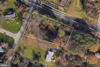 11811 Sugarland Rd, Herndon, VA 20170