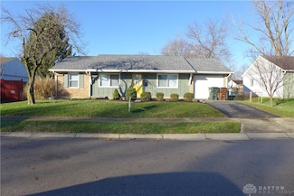 907 White Pine St, New Carlisle, OH 45344