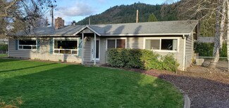 105 Lloyellen Dr, Rogue River, OR 97537