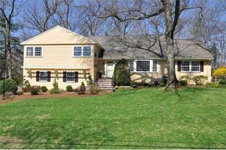 26 Lathrop Rd, Wellesley, MA 02482