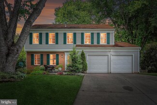 9502 Woodbrooke Ct, Manassas, VA 20110