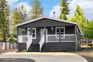1611 Walnut Ln, Paradise, CA 95969