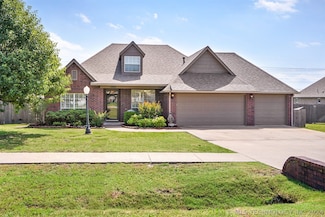 1203 S Hummingbird Place, Skiatook, OK 74070