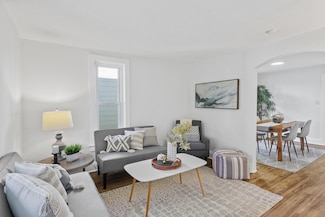 844 Howell St N, Saint Paul, MN 55104