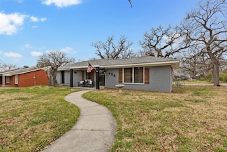 456 Alexander Rd, Stephenville, TX 76401