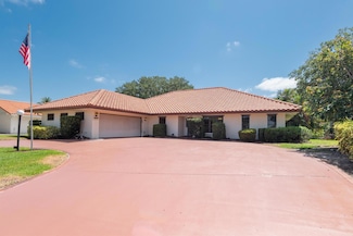 3984 SE Fairway E, Stuart, FL 34997
