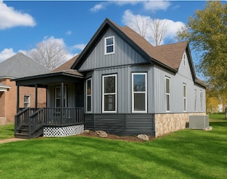 711 Frisco St, Monett, MO 65708