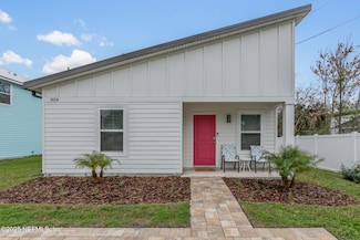 824 S Rodriquez St, St. Augustine, FL 32084