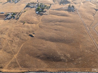 7000 Valley Ln, Bakersfield, CA 93306