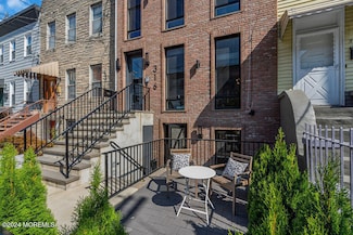 316 2nd St Unit 1, Jersey City, NJ 07302