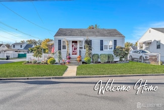 77 Lincoln Ave, Colonia, NJ 07067