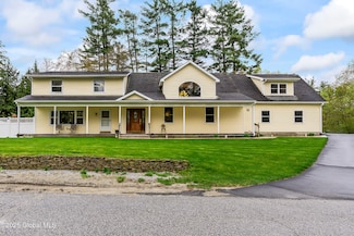 19 Karen St, Warrensburg, NY 12885