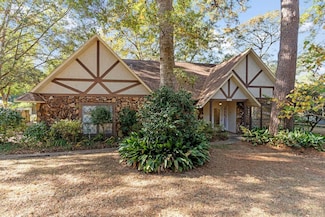 3958 Royal Oaks Dr, Tallahassee, FL 32309