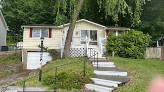 269 E Shore Trail, Sparta, NJ 07871