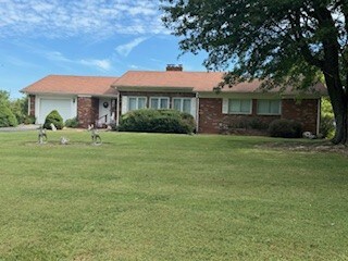 1965 Celina Rd, Red Boiling Springs, TN 37150