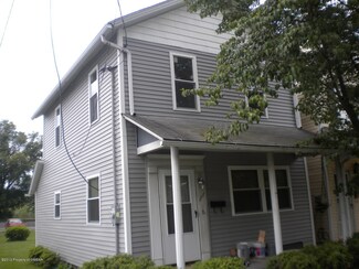 1717 River Rd, Pittston, PA 18640