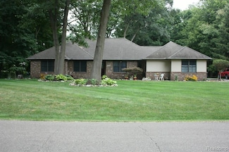 15591 Alannah Christine Dr, Marshall, MI 49068