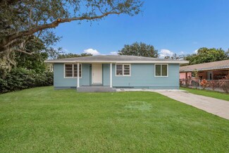 2307 9th St E, Bradenton, FL 34208