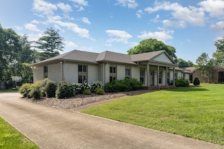 405 Oakvale Dr, Brentwood, TN 37027