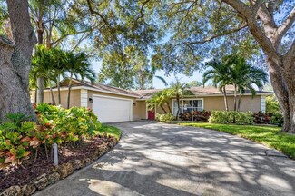 10652 Seminole Forest St W, Seminole, FL 33778