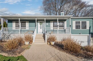 33 Biltmore Ave, Cumberland, RI 02864