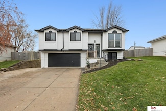 12805 Ogden St, Omaha, NE 68164