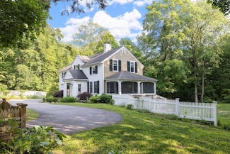 20 Lake St, Sherborn, MA 01770