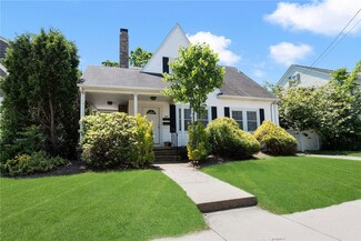 1086 Smith St, Providence, RI 02908