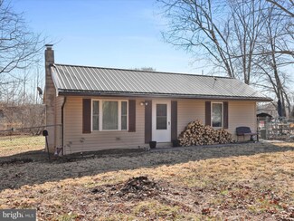 1508 Runnymeade Rd, Bunker Hill, WV 25413
