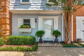 1085 Roaring Springs Rd, Fort Worth, TX 76114
