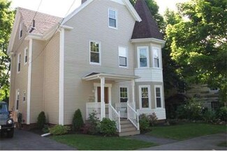 6 Maple Ave, Salem, MA 01970