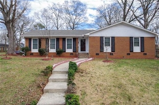 4501 Carriage Drive Cir, Charlotte, NC 28205