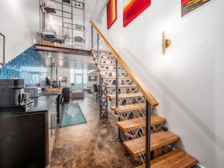 60 E Spring St Unit 214, Columbus, OH 43215