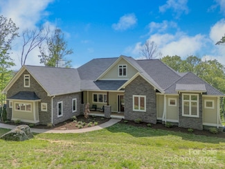 128 Saddle Ridge Dr, Alexander, NC 28701