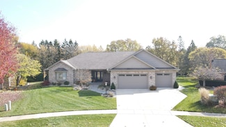 10 Harlan Ct, Frankenmuth, MI 48734