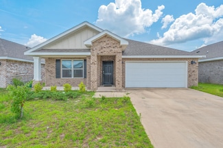 4652 Honor Guard Way, Crestview, FL 32539
