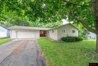 300 W Welcome Ave, Mankato, MN 56001