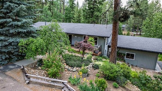 101 Evergreen Cir, Blairsden-Graeagle, CA 96103