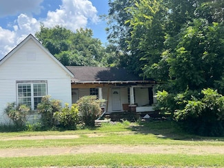 2316 E 15th Ave, Sheffield, AL 35660