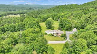 160 Old Stagecoach Rd, Bennington, NH 03442
