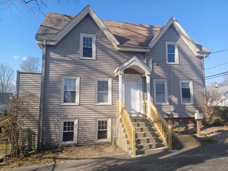 29 S Leyden St, Brockton, MA 02302