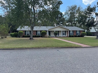 3815 Heatherbrook Place, Dothan, AL 36303