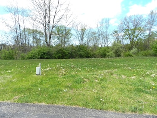 519 Swan River Dr, Fair Plain, MI 49022