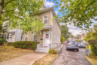 9 Roff St, Staten Island, NY 10304