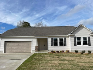 103 Oakfield Trace Dr, Four Oaks, NC 27524