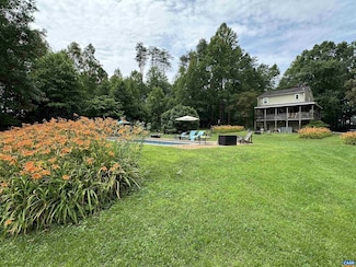 604 Coles Rolling Rd, Scottsville, VA 24590