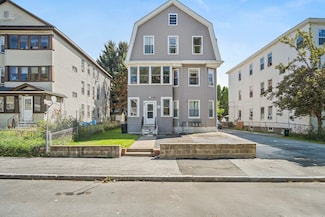 27 Haynes St, Worcester, MA 01603