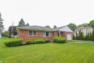 14 Maplecroft Ave, Easton, PA 18045