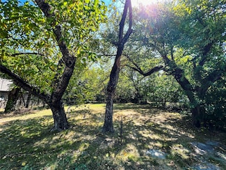 1616 Cedar St, Bonham, TX 75418